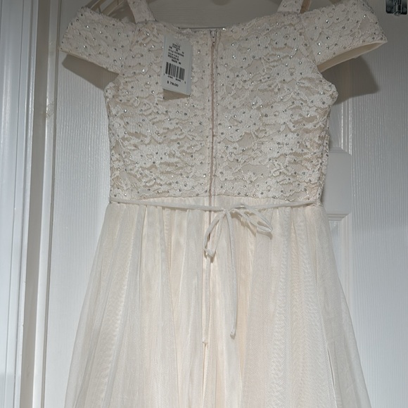 Speechless Girls' Off The Shoulder High-Low Party Dress Ivory - Picture 6 of 9